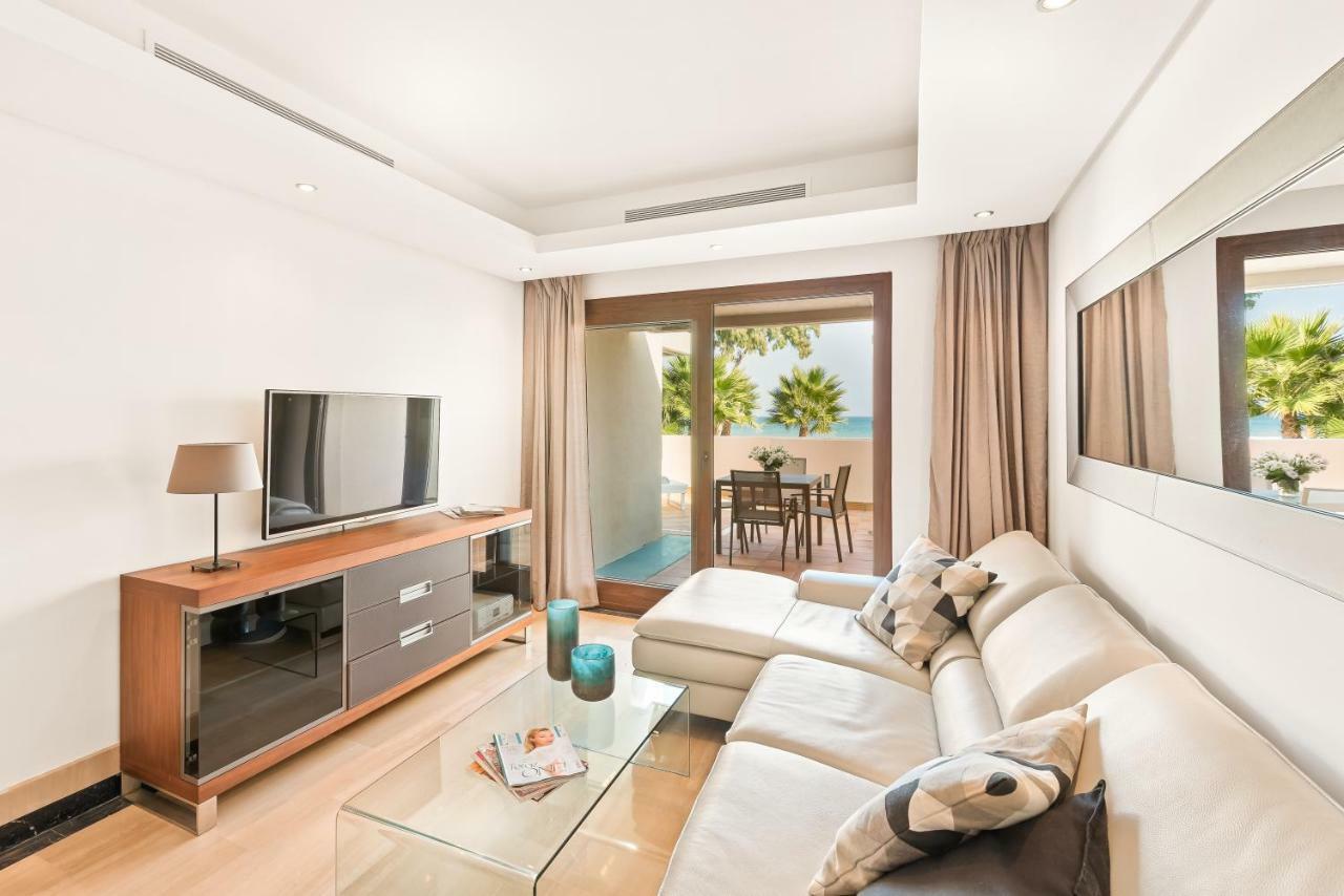 Bahia De La Plata Luxury Apartments Estepona Buitenkant foto