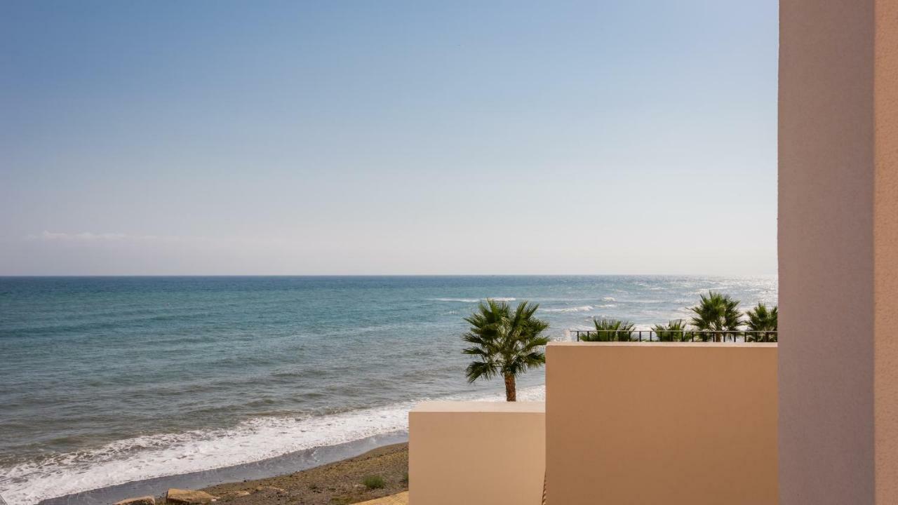 Bahia De La Plata Luxury Apartments Estepona Buitenkant foto